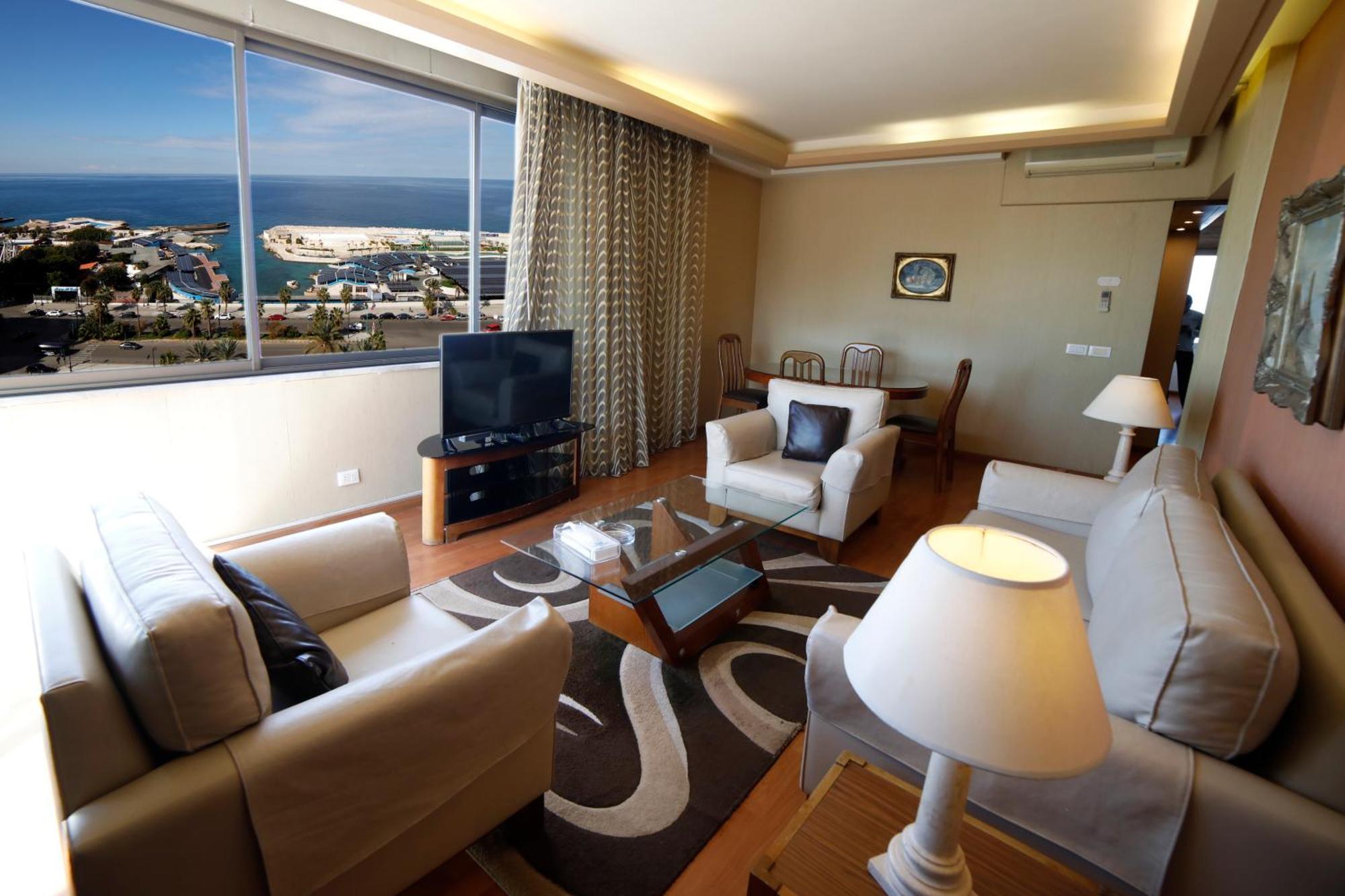 Holiday Home Suites ベイルート エクステリア 写真