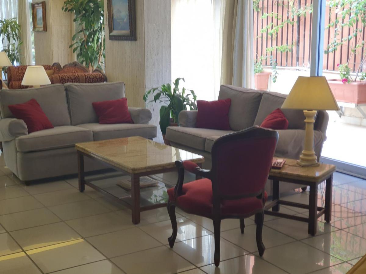 Holiday Home Suites ベイルート エクステリア 写真
